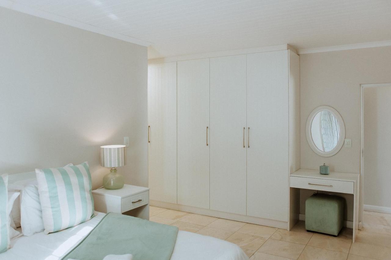 Pebbles Apartment Paternoster Exterior photo